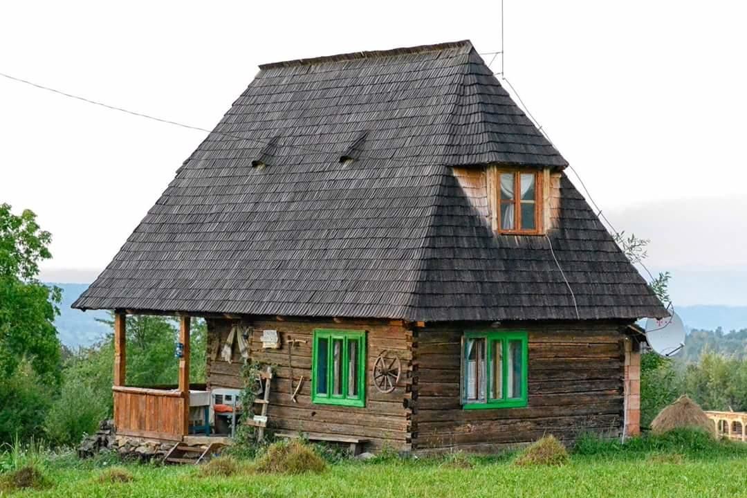 Гостевой дом Complex tradițional Casa din Vale Breb-34
